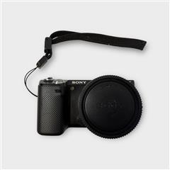 Sony Alpha NEX-5N 16.1MP Digital Camera - Silver (E OSS 18-55mm Lens)